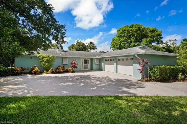 1362 Plumosa DR, Fort Myers, FL 33901