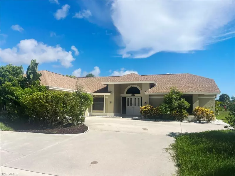 9869 Treasure Cay LN, Bonita Springs, FL 34135