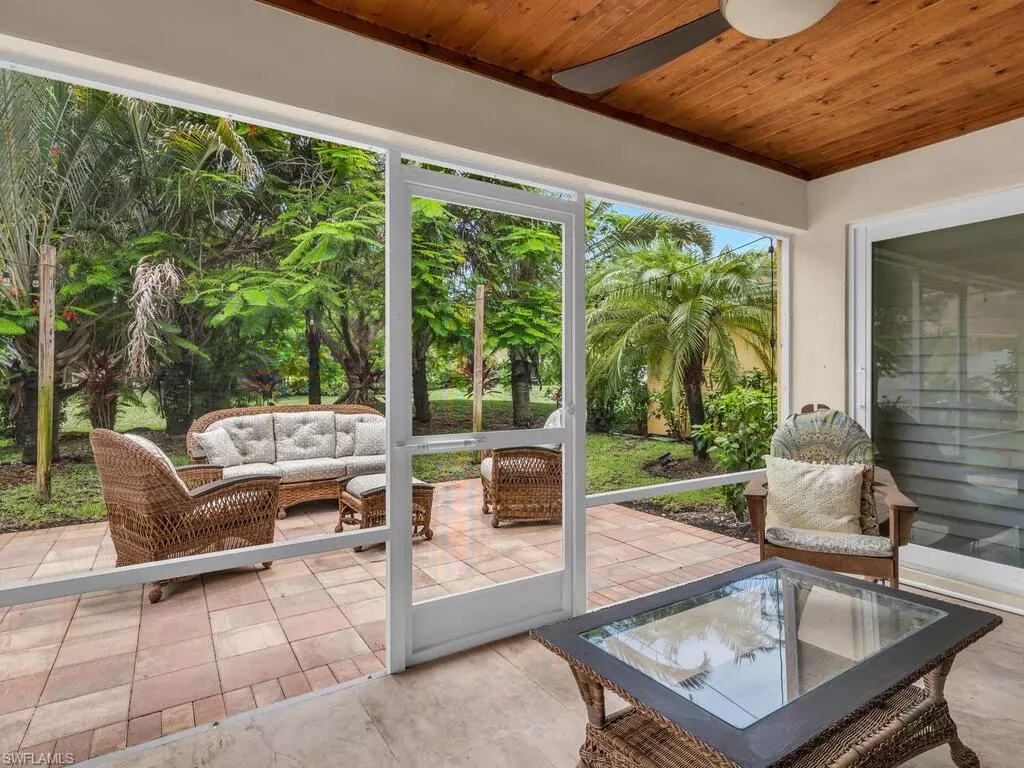 Naples, FL 34103,1210 Shady Rest LN #11