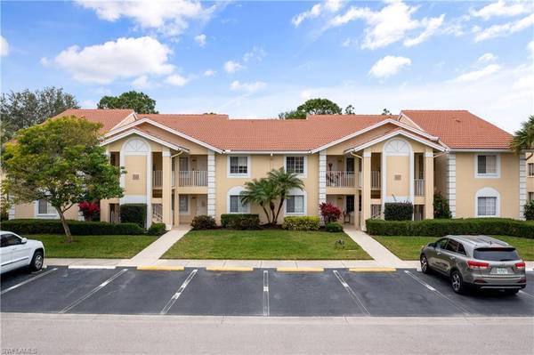 7707 Jewel LN #201, Naples, FL 34109