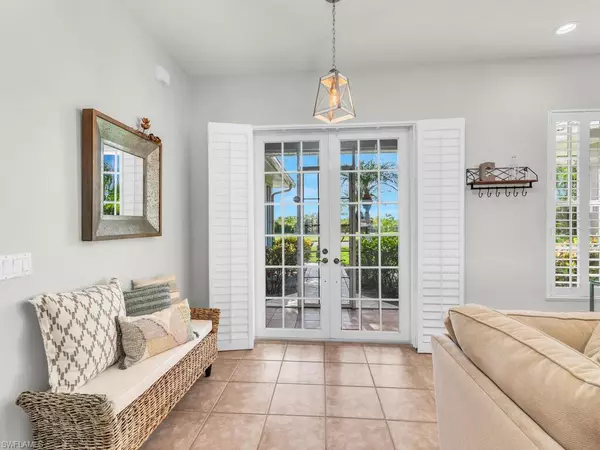 Naples, FL 34114,215 Cays DR