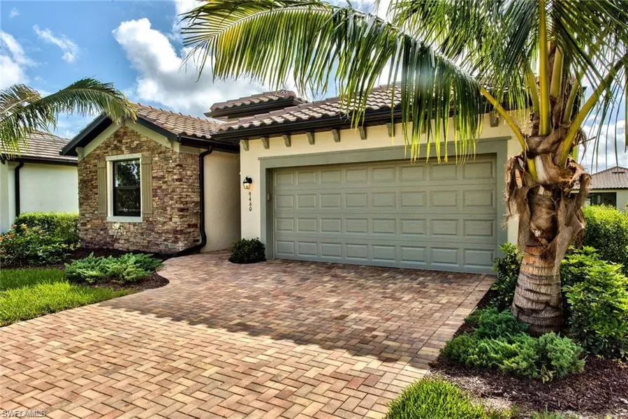 9460 Foxglove LN, Naples, FL 34120