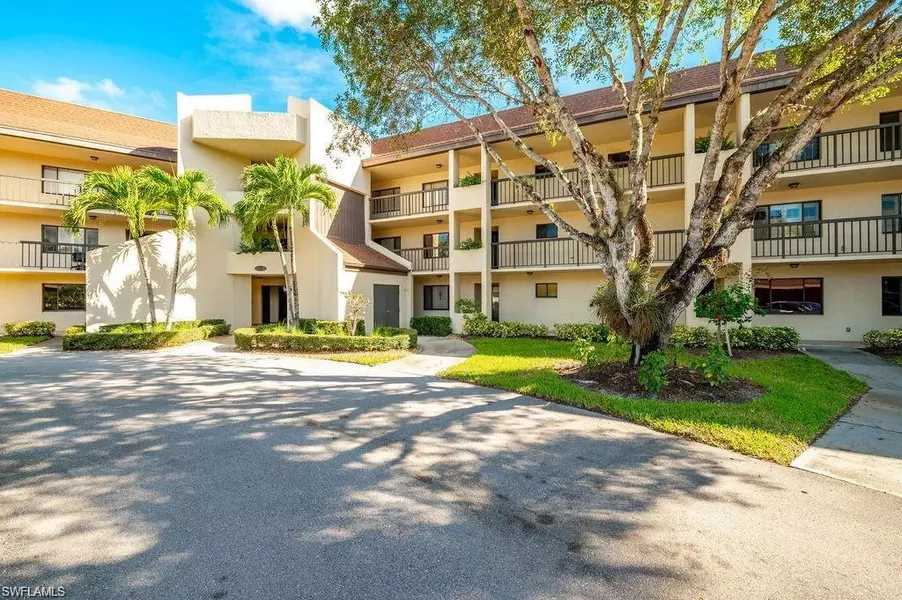 415 Augusta BLVD #310, Naples, FL 34113