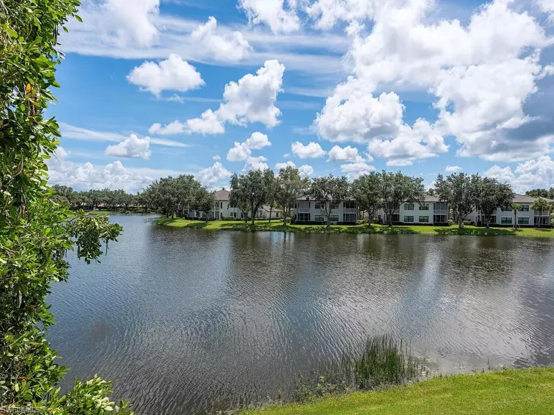 1855 Les Chateaux Blvd #203, Naples, FL 34109