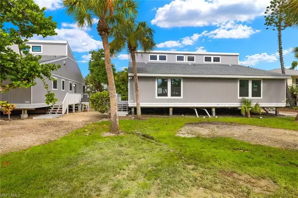 Sanibel, FL 33957,745 Cardium ST