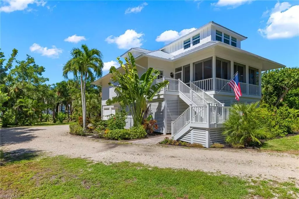 Sanibel, FL 33957,539 N Yachtsman DR