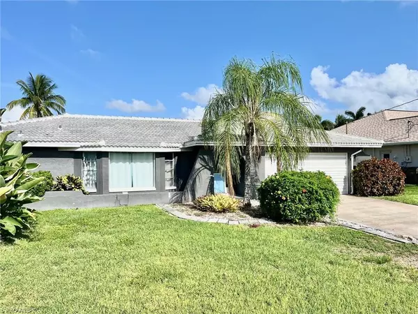 5208 SW 3rd AVE, Cape Coral, FL 33914