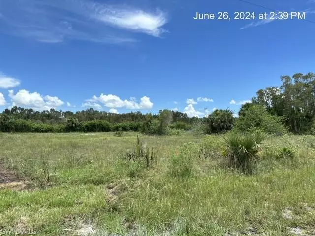 Lehigh Acres, FL 33974,216 Preston ST