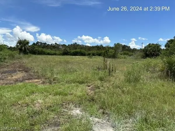 Lehigh Acres, FL 33974,216 Preston ST