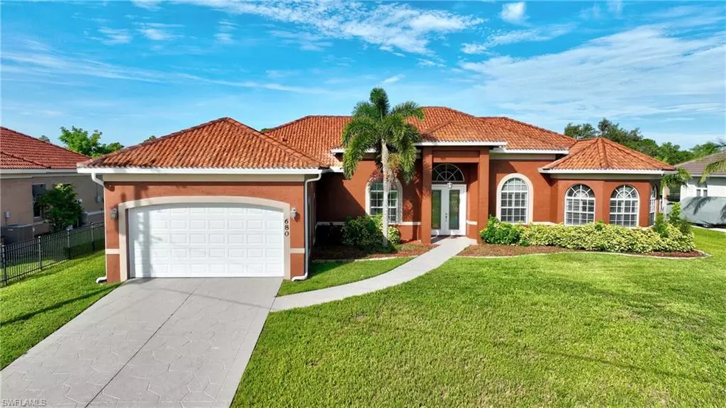 680 Mirror Lakes CT, Lehigh Acres, FL 33974