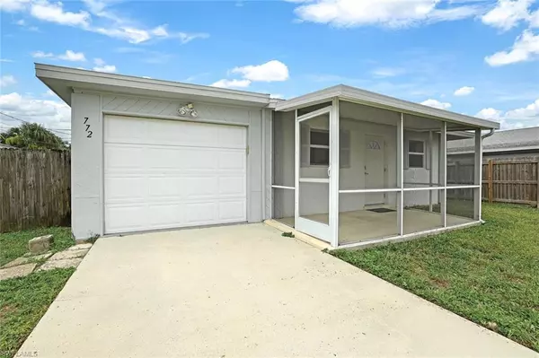 Naples, FL 34108,772 106th AVE N