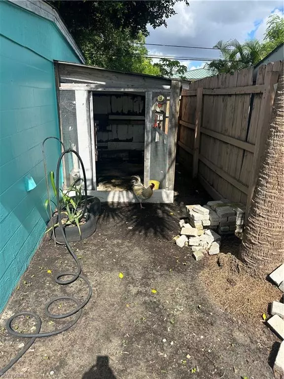 Fort Myers, FL 33907,5608 9th AVE