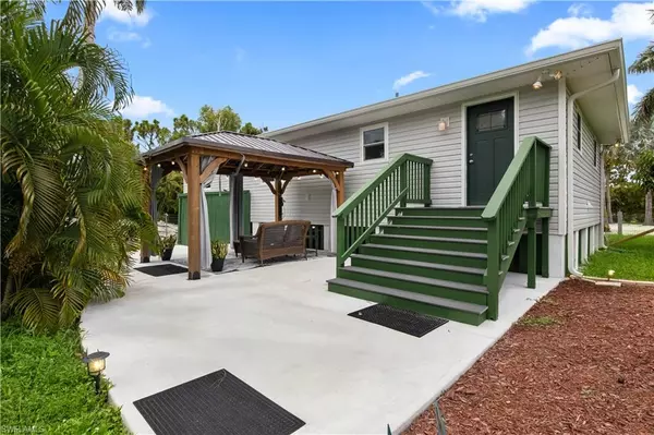 Bokeelia, FL 33922,6329 Monteray DR