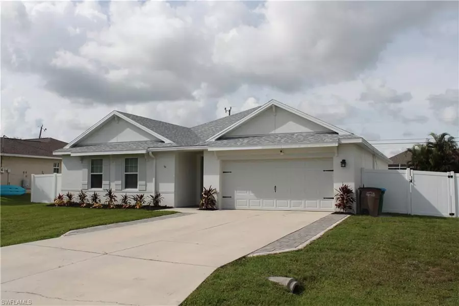 327 SW 19th LN, Cape Coral, FL 33991