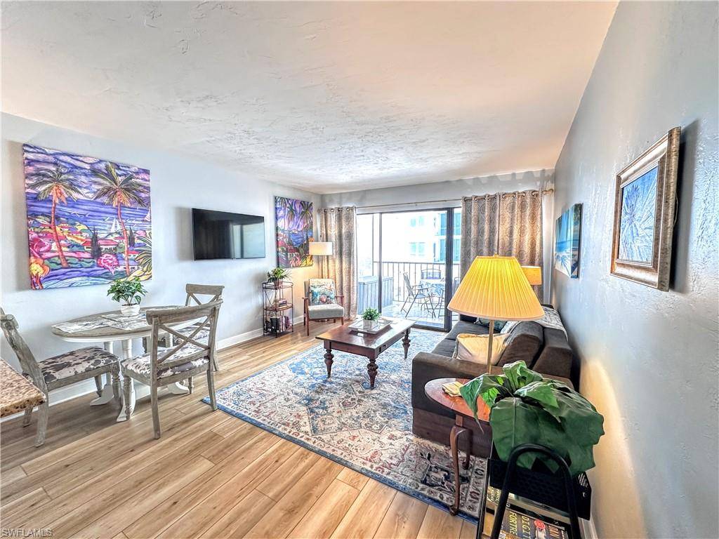 Naples, FL 34108,260 Southbay DR #204