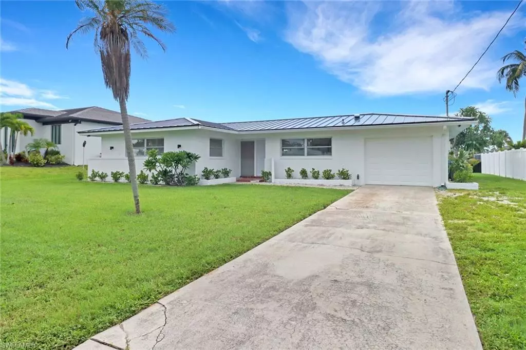 Cape Coral, FL 33904,5256 Willow CT