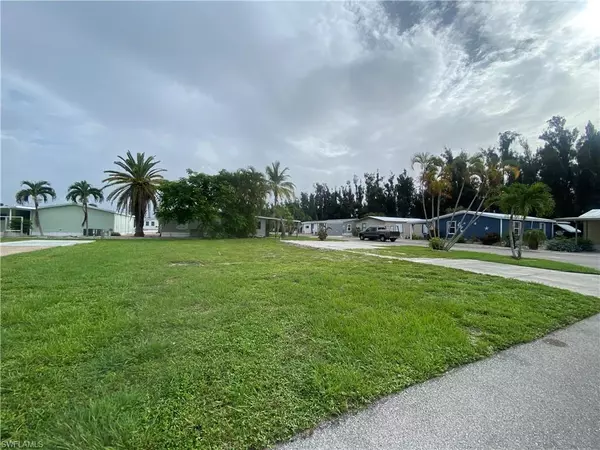 St. James City, FL 33956,4904 Needlefish LN