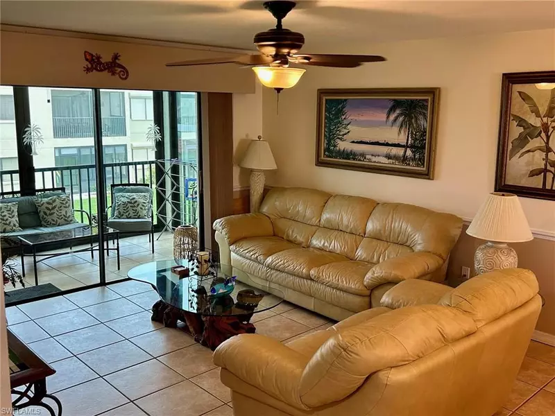 11110 Caravel CIR #201, Fort Myers, FL 33908