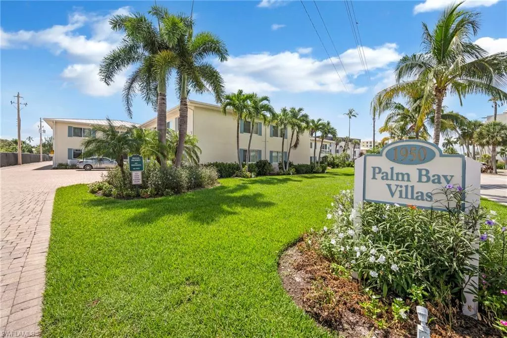 Naples, FL 34102,1950 Gulf Shore BLVD N #205