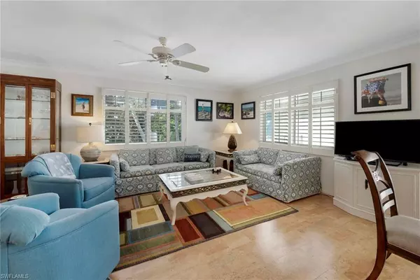 Naples, FL 34102,1950 Gulf Shore BLVD N #205