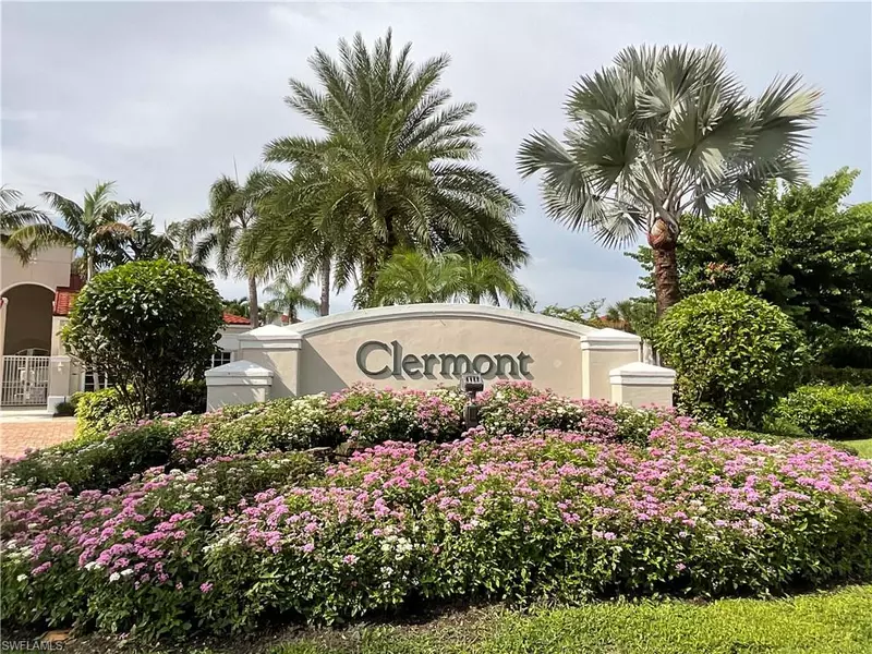 1530 CLERMONT DR #304, Naples, FL 34109