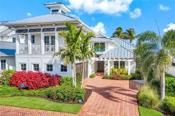 1463 2nd AVE S, Naples, FL 34102