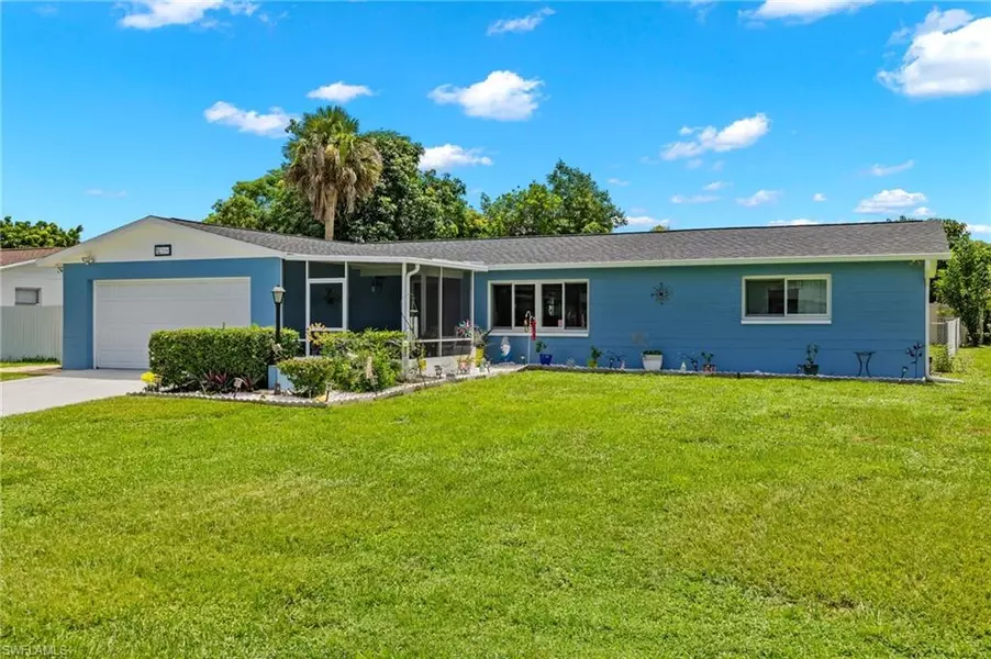 208 Lowry AVE, Lehigh Acres, FL 33936