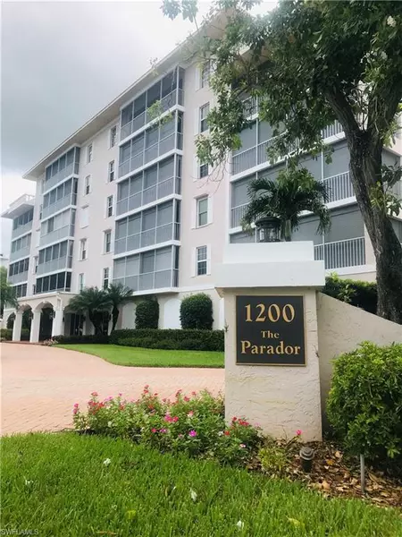 1200 Gulf Shore BLVD N #404, Naples, FL 34102