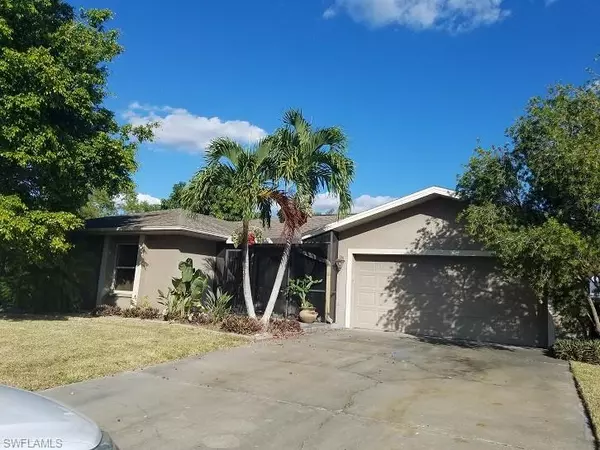 313 SE 16th PL, Cape Coral, FL 33990