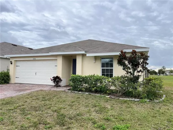 10501 Crossback LN, Lehigh Acres, FL 33936