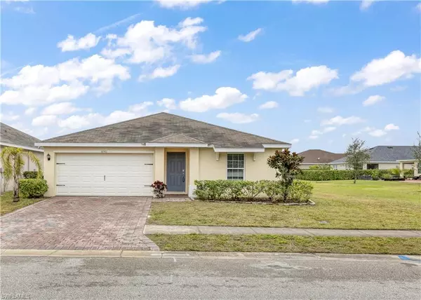 10501 Crossback LN, Lehigh Acres, FL 33936