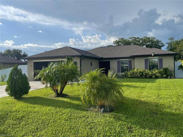 255 Lunette ST, Fort Myers, FL 33913