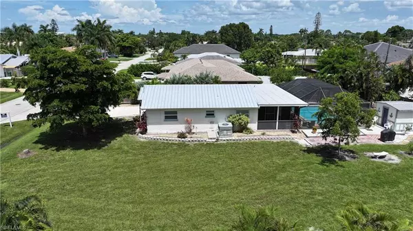 Naples, FL 34108,736 104th AVE N