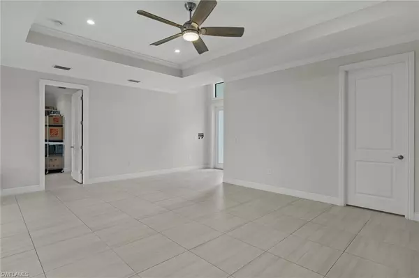 Naples, FL 34117,3987 14th AVE SE