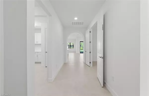 Alva, FL 33920,17161 OAKSTEAD DR