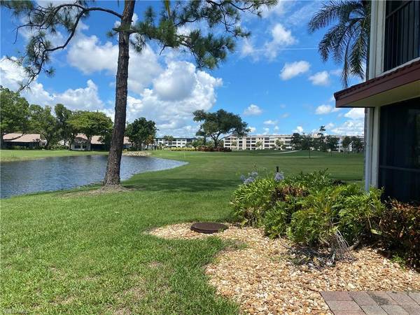 7410 Lake Breeze DR #201, Fort Myers, FL 33907