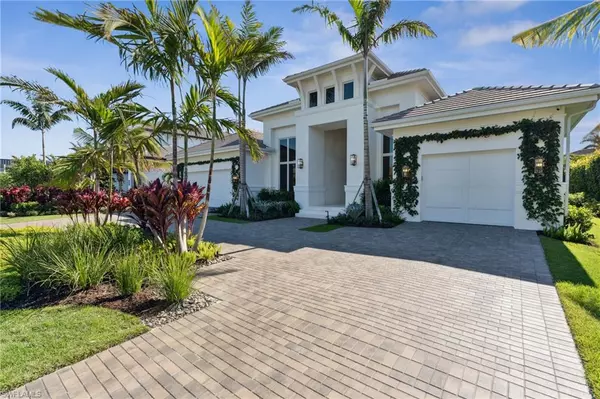 Naples, FL 34103,592 Pine Grove LN