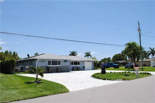 Cape Coral, FL 33914,158 SW 52nd ST