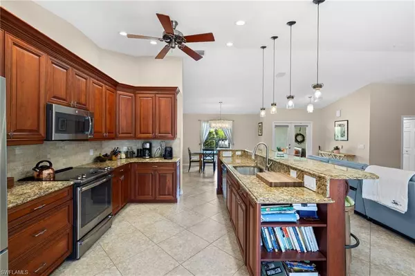 Naples, FL 34116,6060 Painted Leaf LN