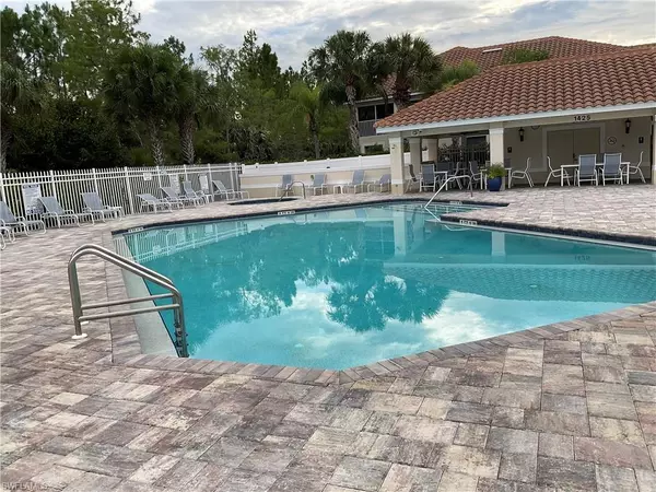 1400 Tiffany LN #2404, Naples, FL 34105