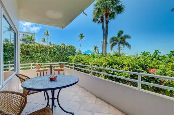 Marco Island, FL 34145,240 Seaview CT #111