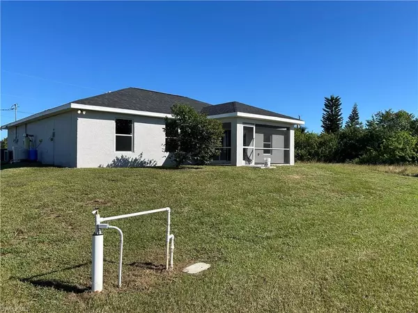 Lehigh Acres, FL 33971,3819 24th ST W