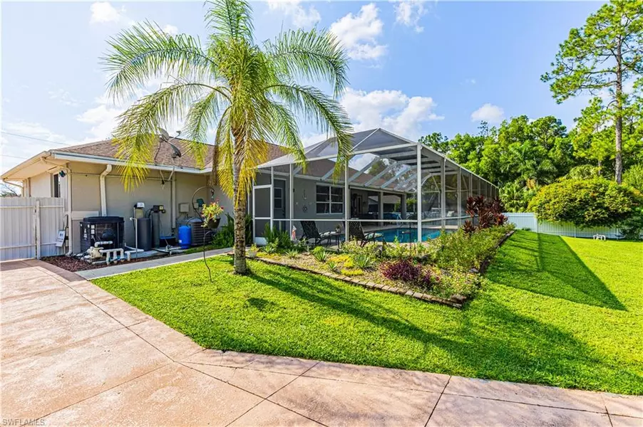 1109 Thompson AVE, Lehigh Acres, FL 33972