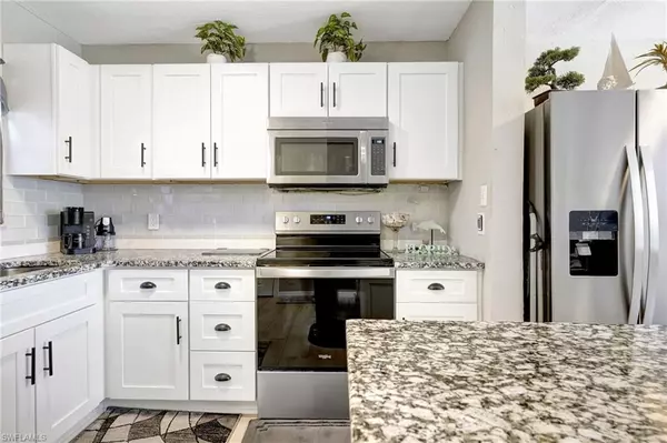 Cape Coral, FL 33914,1512 Cape Coral PKWY W #102