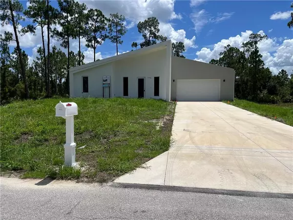 1206 Lake AVE, Lehigh Acres, FL 33972