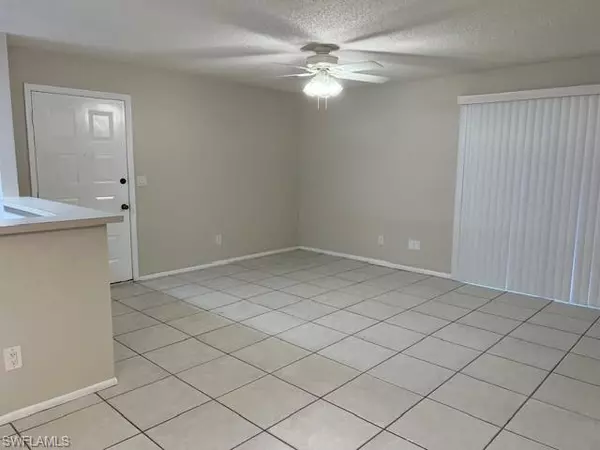 Fort Myers, FL 33908,6492 Royal Woods DR #1