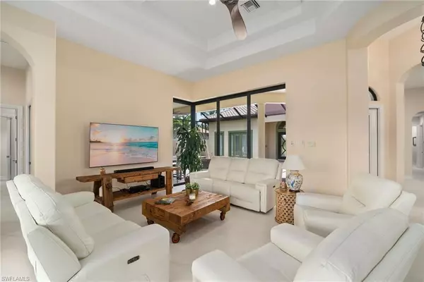 Naples, FL 34113,6528 Costa CIR