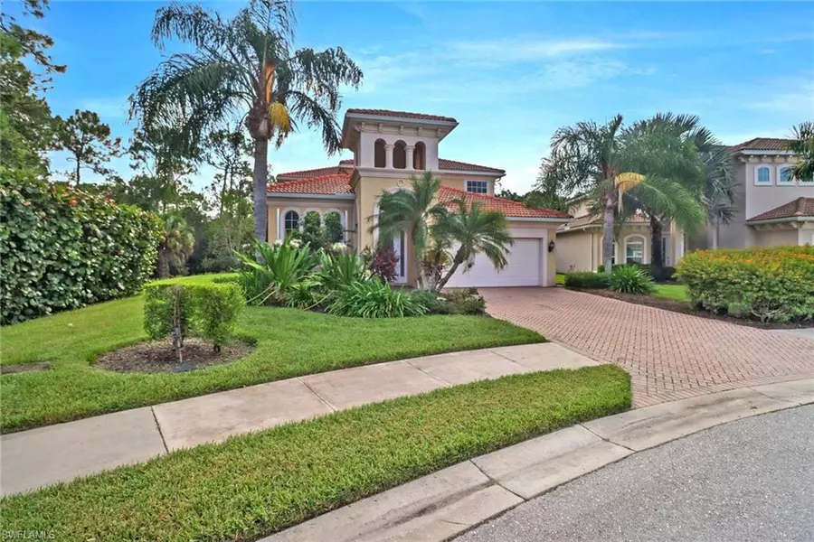 7839 Martino CIR, Naples, FL 34112