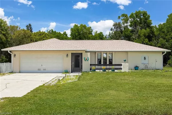 10351 Marlin LN, Bonita Springs, FL 34135