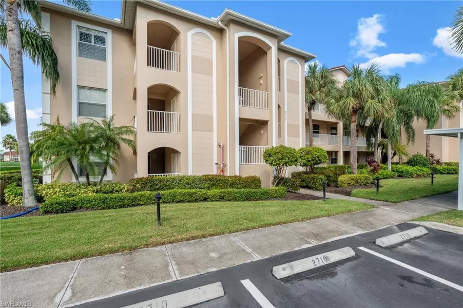 2710 Cypress Trace CIR #3031, Naples, FL 34119